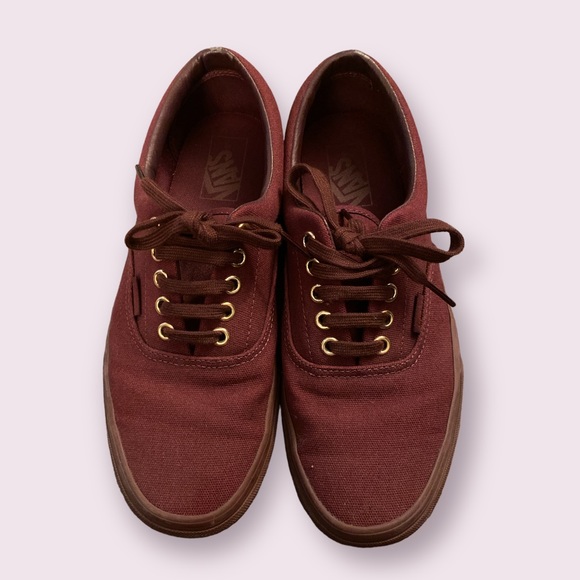 Vans - Picture 2 of 4